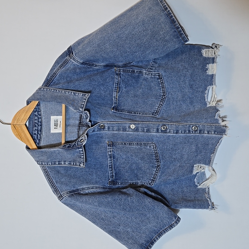 Distressed Denim Crop Jean Jacket‎ Button Top Plus Size 2X Thrashed Boxy Chore